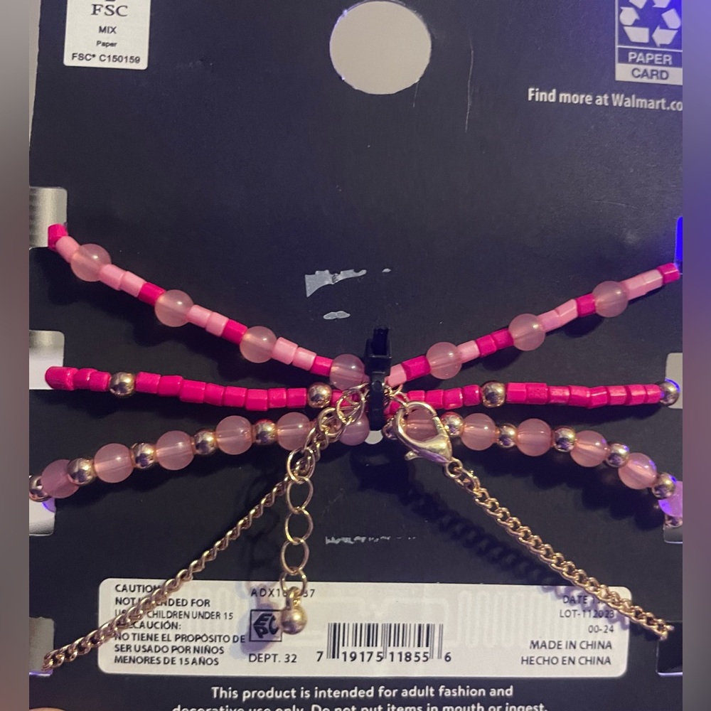 No Boundaries Pink Beaded Bracelet Set w/ Gold Tone Heart Charm Layered Stack - Picture 3 of 3